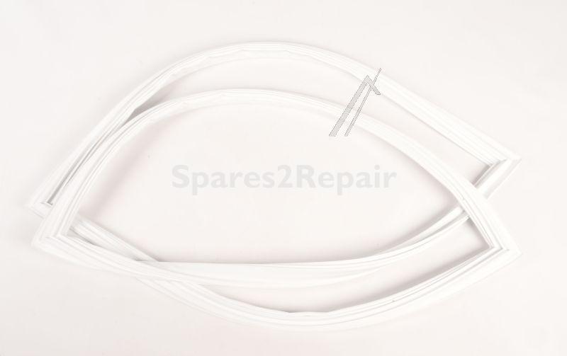 Magnetic Door Seal - 140243519059 7820 501 6x593 6mm Magnetic Seal White [Electrolux Aeg]